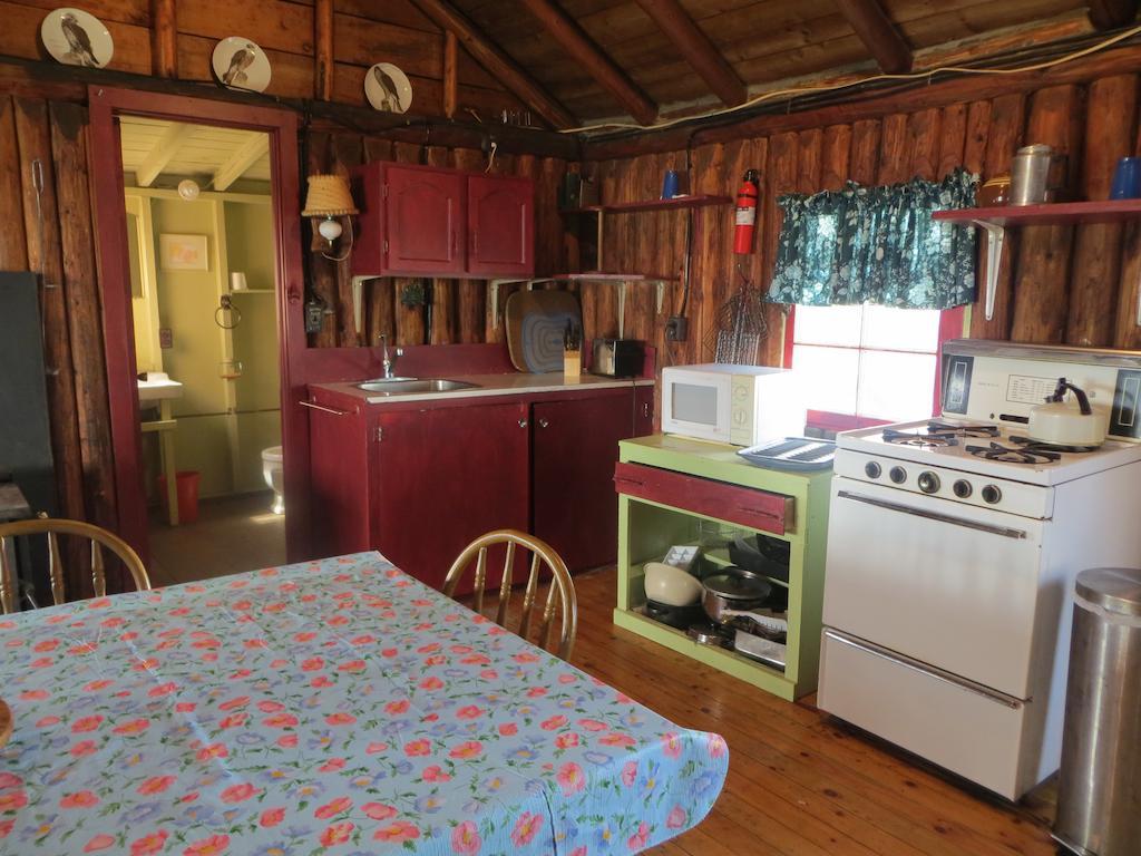 Lake Wolsey Cabins Hotel Gore Bay Quarto foto